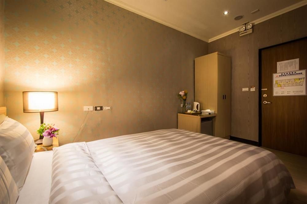 A Casa Hotel Taoyuan Buitenkant foto