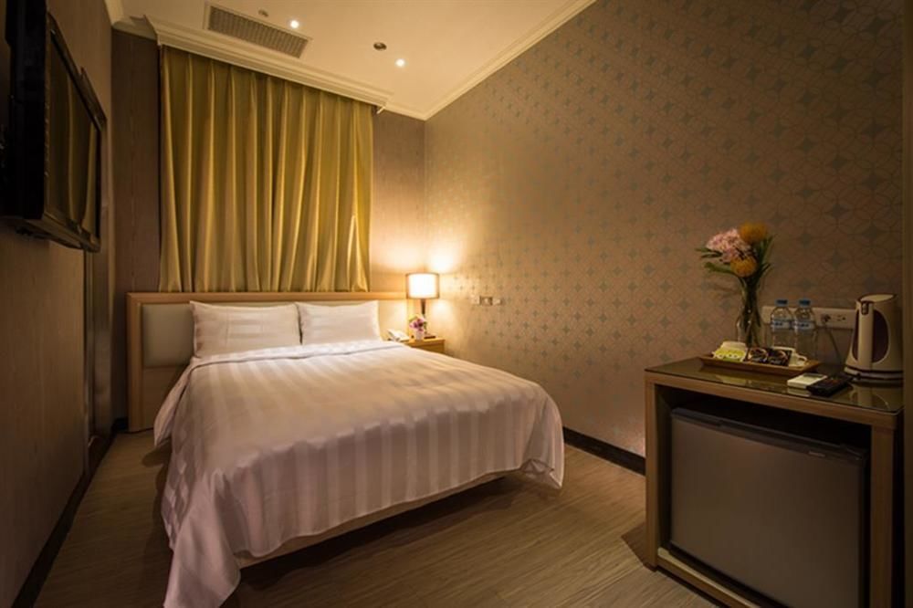 A Casa Hotel Taoyuan Buitenkant foto