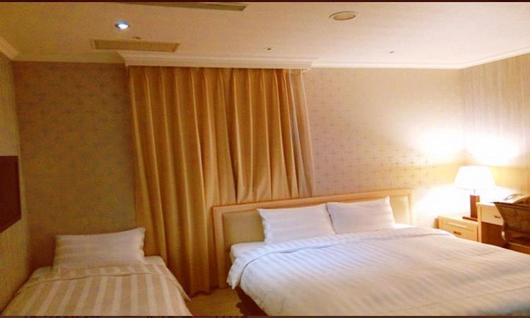 A Casa Hotel Taoyuan Buitenkant foto